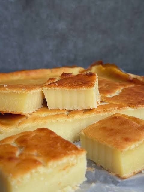 Baked Green Bean Cake: Traditional Mung Bean Dessert Cake